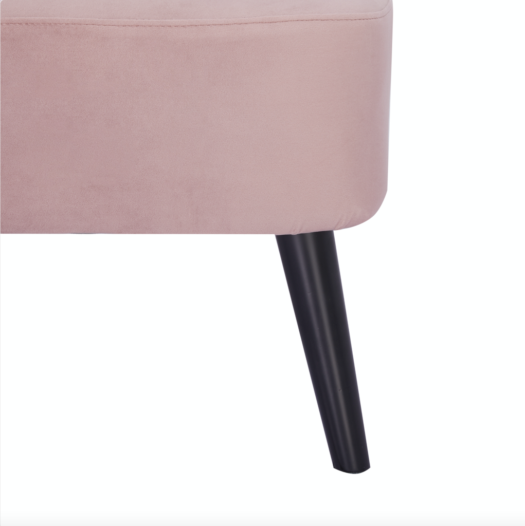 Arm Chairs 201N16