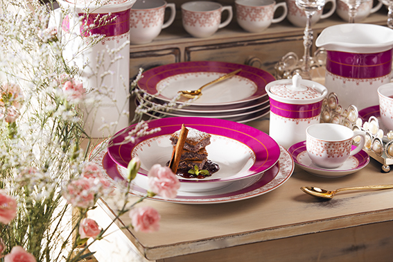 42 PCS FLAMINGO DAMA DE HONRA DINNER SET