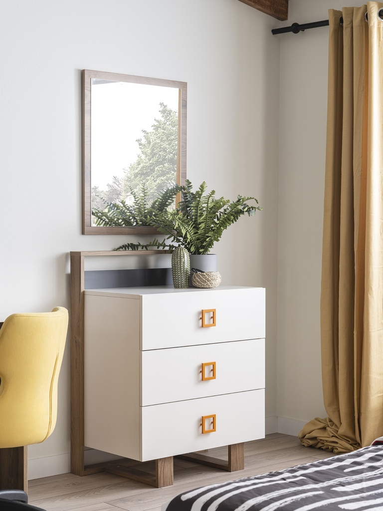 COMFORT CHEST OF DRAWERS &amp; MIRROR