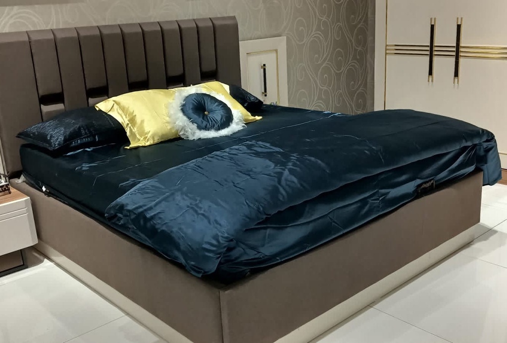 KING SIZE BED COVER 8 PCS