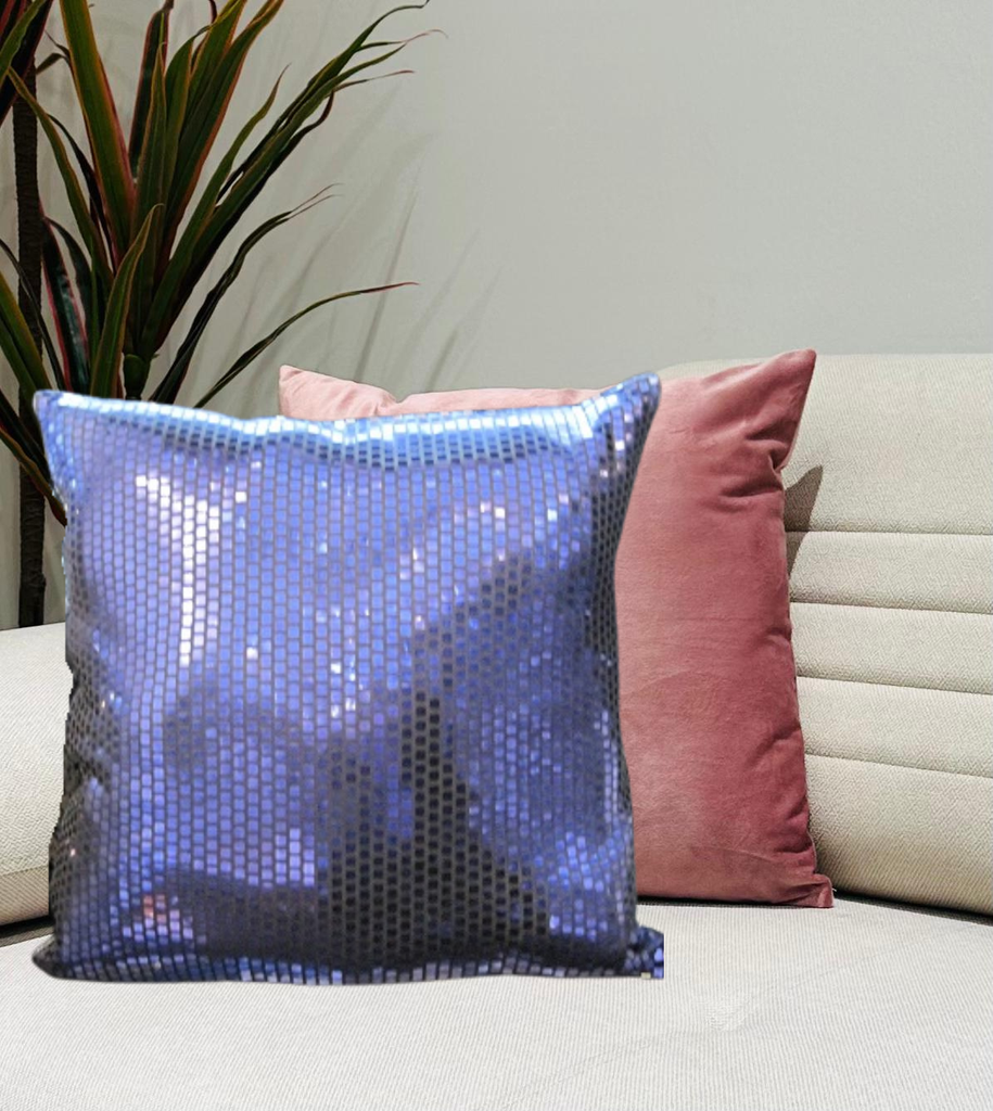 [W0030100122] CUSHION