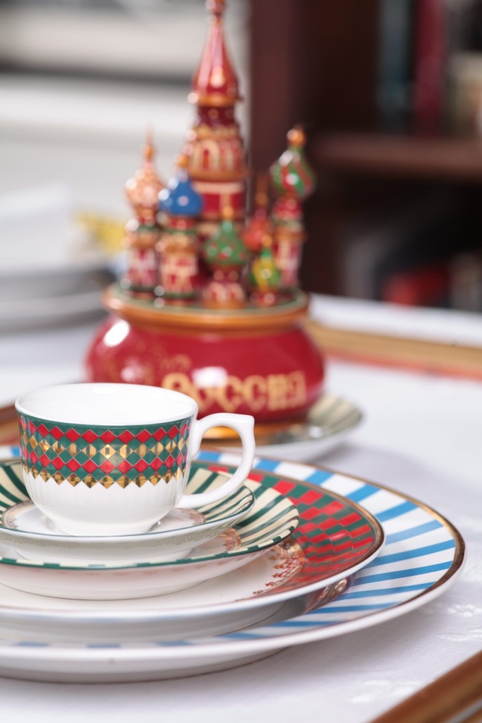 [Z0740400180] 30 PCS FLAMINGO SAO BASILIO DINNER/TEA SET